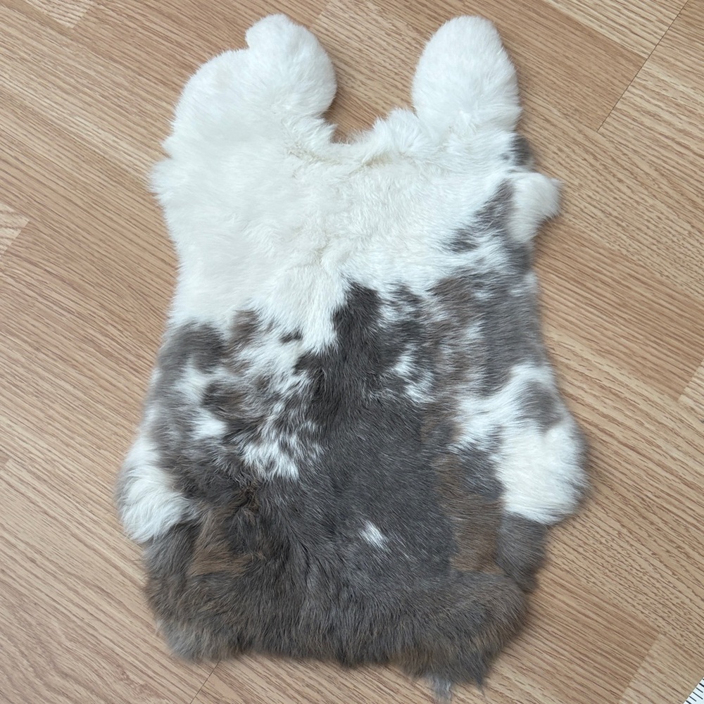 #A23 White Gray Rabbit Fur Pelt Crafts Decor